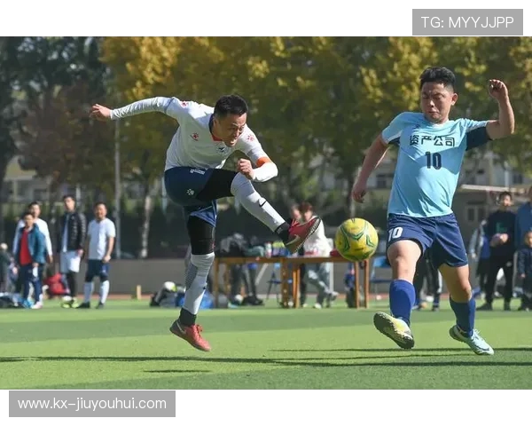 南都实验中学足球队奋勇拼搏 荣获全市校园足球锦标赛冠军